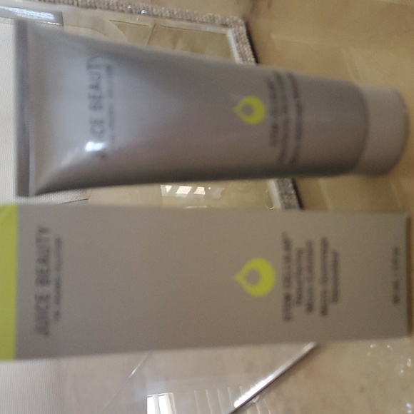 Stem Cellular Resurfacing Micro-Exfoliant - Picture 2 of 4